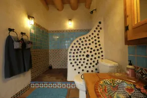 Spectacular Earthship - Image 2