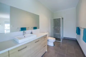 Onshore Retreat, Middleton (sleeps 12) - Image 3