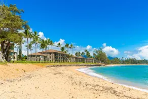 Pono Kai Resort B304, Oceanfront, Walk to Town, Steps to Beach, AC - Image 5