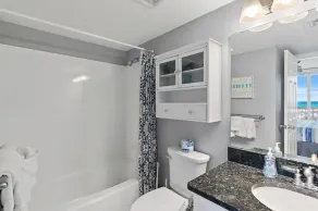 Pelican Beach Upgraded 2 chambres -sur la plage- - Image 3