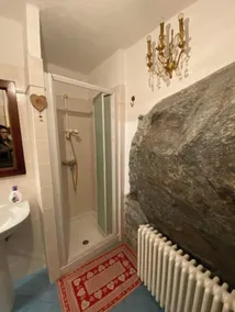 Entire Chalet with fireplace. garden, Wi-Fi, adjacent to village center - Image 2