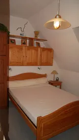 5-bed apartment with superb view of Lake Artouste - Image 3