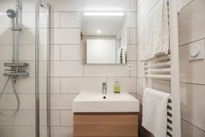 Petite maison 'Grand Gîte Sable D' Or 600m Plage' avec terrasse privée et Wi-Fi - Image 3