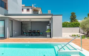 Awesome Home In Fazana - Image 2