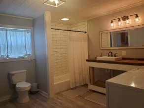 Completely remodeled 1940's farmhouse with Gorgeous pond views!! - Image 2