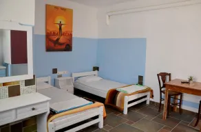 Stunning 2-Bed Apartment in Ios - Image 5