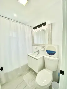 3 Seasons At The Carrington 3 Separate 2 Bedroom 1 Bathroom Apartments And A 3 Bedroom 2 Bathroom Villa - Image 2