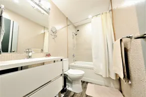 Fast CHECK-IN  3 Bedrooms & 3 Beds, Luxury House. - Image 2