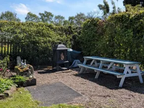 Cosy Cottage With Beautiful Garden In Shrewsbury - Image 4