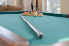 Giant Jacuzzi Luxe 5 BD Home Pool Table Ping-Pong - Image 4
