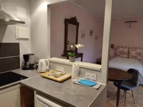 Cozy studio with shared garden and parking, ideal for couples facing Pontlevoy Abbey - Image 4
