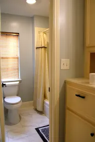 Modern Custom Home in Prestigious Champions Golf Club Community - Image 5
