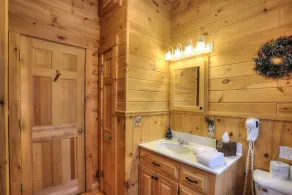 Private Rangeley Log Cabin | ATV & Snowmobile Access | Dog Friendly - Image 5