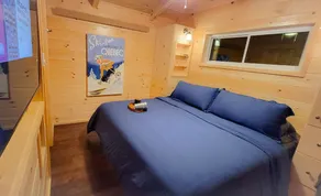 Modern Tiny Home Cabin Deux w./ Hot Tub next to Titus Mtn Ski & Malone - Image 4
