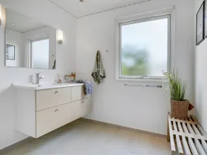 \"Ankarl\" - 700m from the sea by Interhome - Image 4