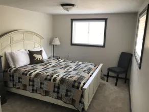 Big Bear Cabin at White Mountain Lodge - Image 4