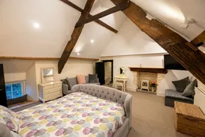 1652 Farmhouse Sleeps 15 · Hot Tub & Log Burners · Rhondda Valley - Image 2