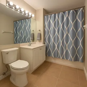 Le Colonial: 2 Bedroom, 2 Bathroom Condo in Sunny Southwest Florida - Image 4