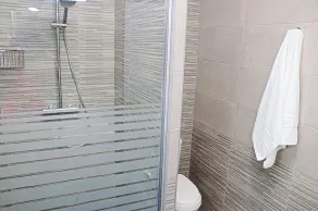 Neue Villa mit privatem Pool - Image 3