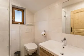 2-storey Apartment 'Rubin' Near the Ski Lift with Mountain View, Wi-Fi & Terrace - Image 3