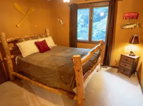The Creekside Home at Four Fillies Lodge - Image 4