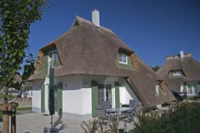 Exclusive holiday home with thatched roof, right by the sea and on the beach behind the dune - Image 5