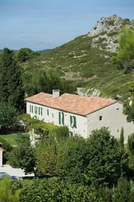 XVIIIth Century fully renovated Provencal farmhouse in Maussane-les-Alpilles - Image 5