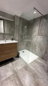 JULY PROMO / SPACIOUS VILLA, OPVARMET SVEMBAD, MÆRKT Hav og Bjergudsigt - Image 2