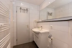 Trafalgar App. 222-55m² Ferienwohnung in Döse, strandnah, Schwimmbad und Sauna - Image 4