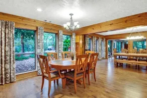 8 acres of fun & relaxation in a beautiful Rock Cottage with a pool and hot tub - Image 5