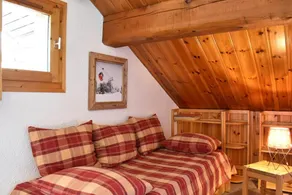 250m from ski slopes, 2nd floor, balcony, 28m², Méribel - Image 4
