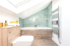 Lincoln 4-Beds Sleeps 13 Hot Tub & Pet Friendly - Image 2