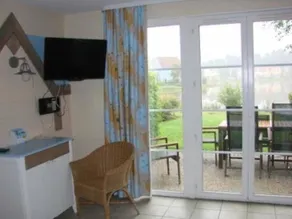 Maison avec jardin sur étang - Image 5