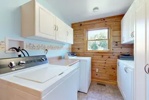 Beautiful lake view home with decks, grill, soaking tub & fireplace - Image 2