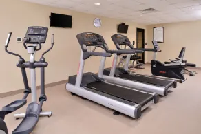 King Suite Close to Mayo Clinic! Free Breakfast. Pool & Hot Tub. - Image 3