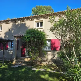 Rummeligt fredeligt land hus 5min Uzes - Image 3