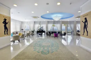 Sidari Beach Hotel - Image 2