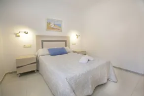 Villa con terraza, barbacoa y jardín | Vistas a la playa - Image 5