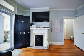 Charming and cozy home by a Historic District - Image 2