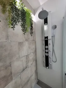 Casa condizioni perfette, zona molto tranquilla a 750m spiaggia, vicino a supermercati. - Image 4