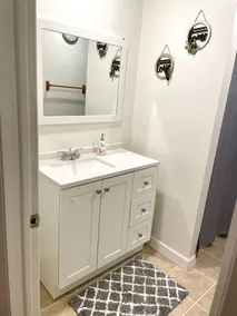 Comfy, Clean & Spacious w/2 TVs, parking, laundry  - Image 3