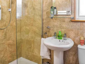 Newlyn Cottage - Image 2