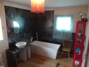 Charming new house near the lake - Image 2