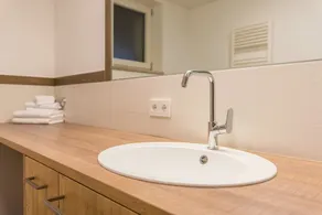 Acogedor apartamento \"Ulrica\" con vistas a la montaña, Wi-Fi, balcón y terraza. - Image 4