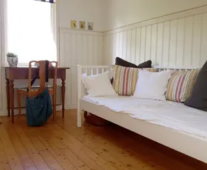 Charmerende hus med komfort i en fantastisk beliggenhed lige ved søen - Image 5