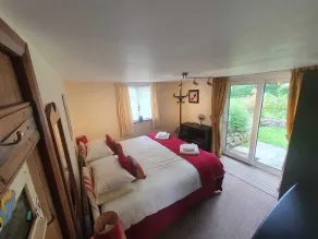 Cottage-Ensuite-The Dairy - Image 5