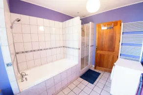 Wunderschönes komfortables Ferienhaus. Wunderbare Lage für den einfachen Gebrauch konzipiert. - Image 2