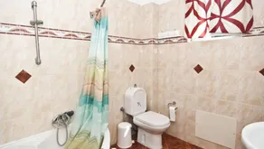Ideal for family and friends, 2 apartments, connecting door - Image 5