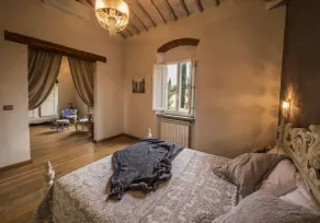 CHARMING VILLA IN THE HEART OF CHIANTI - Image 5