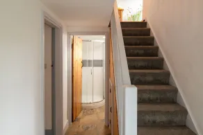 Bryn Lon Mawr: 5-Bed Barn Conversion in Caergeiliog | Managed by Anglesey Holiday Lettings - Image 3